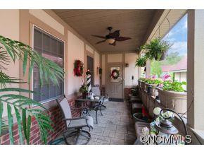14 Trafalgar - Photo 17