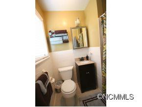 244 Edgewood Rd. - Photo 10