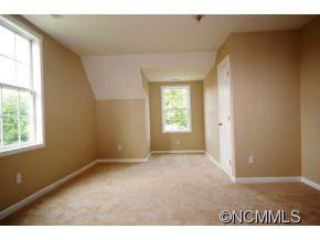 521 East Street - Photo 15