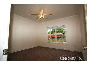 521 East Street - Photo 7