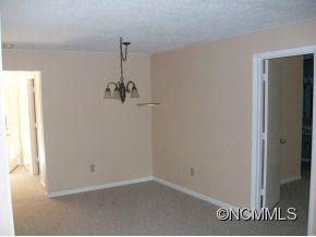 52 Oakridge Dr - Photo 5