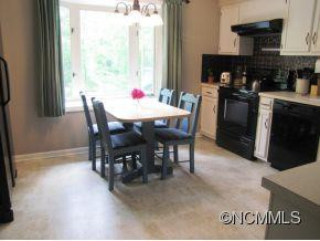 163 Haywood Knolls Drive - Photo 6