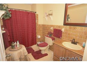 1215 Summer Road - Photo 13