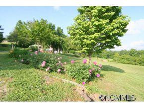 1215 Summer Road - Photo 17