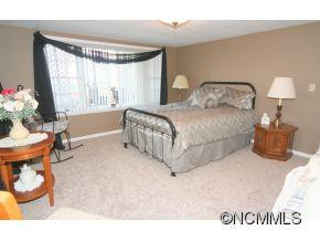 1215 Summer Road - Photo 10