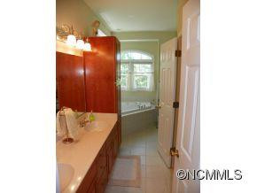 111 Alaron - Photo 11