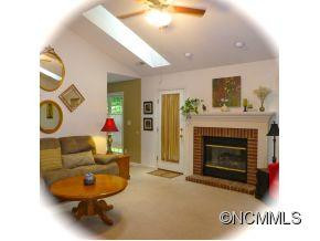 995 Thorncrest Court - Photo 2