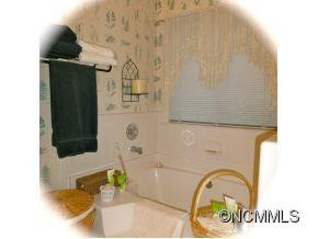 995 Thorncrest Court - Photo 12
