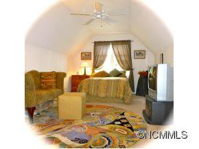 995 Thorncrest Court - Photo 6
