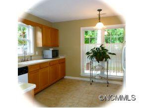995 Thorncrest Court - Photo 7