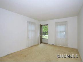 116 OAKWOOD PLACE - Photo 2