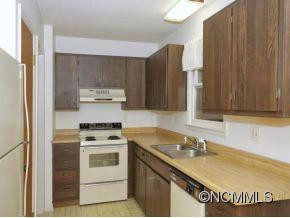 116 OAKWOOD PLACE - Photo 3