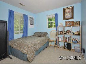 28 CAROLYN DRIVE - Photo 7