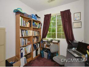 28 CAROLYN DRIVE - Photo 9