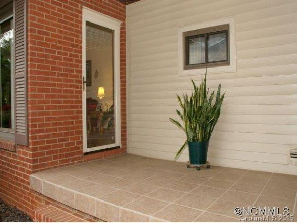 23 PLOTT FARM CIRCLE - Photo 2