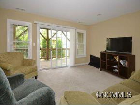 16 Jennlyn Drive - Photo 11