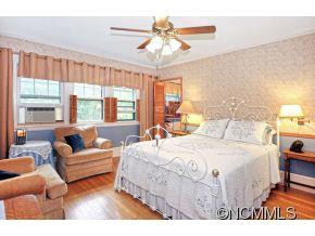 53 Saint Dunstans Road - Photo 10