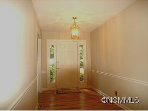 219 CLAREMONT - Photo 3