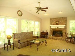 219 CLAREMONT - Photo 5