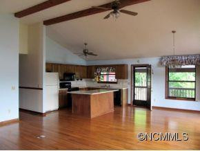 150 Derby Lane - Photo 3