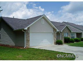 180 Farington Circle - Photo 2