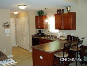 180 Farington Circle - Photo 11