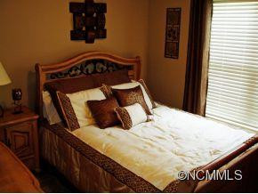 180 Farington Circle - Photo 17