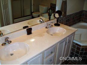 180 Farington Circle - Photo 19