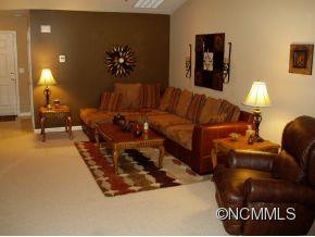 180 Farington Circle - Photo 8