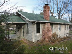 58 CLOVERDALE DR