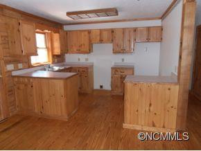 948 Hickory Drive - Photo 2