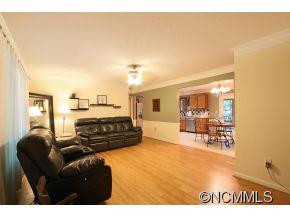 191 Ravenwood Lane - Photo 2