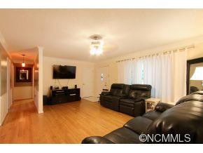 191 Ravenwood Lane - Photo 3