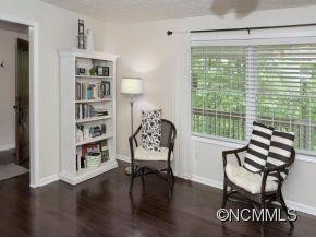 7 ANNIE LANE - Photo 4