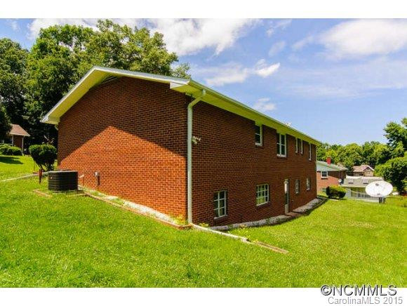 14 Swindale Street - Photo 2