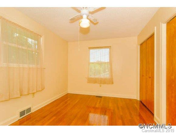 14 Swindale Street - Photo 17
