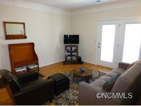 125 APPELDOORN CIRCLE - Photo 3