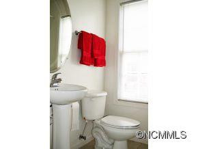 94 Rotunda Circle - Photo 9