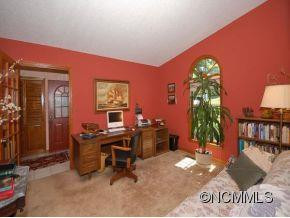 32 AMBER DRIVE - Photo 3