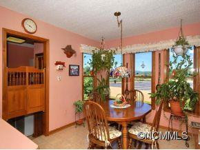 32 AMBER DRIVE - Photo 6