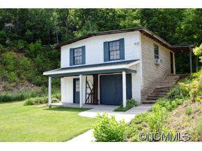 215 Chestnut Hill Road - Photo 16