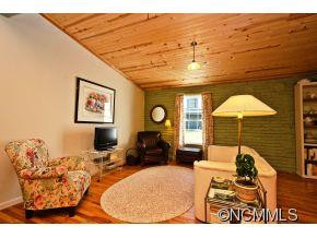 215 Chestnut Hill Road - Photo 6