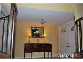 1136 Carousel Ln - Photo 14