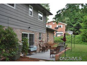 1136 Carousel Ln - Photo 16