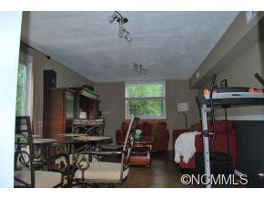 1136 Carousel Ln - Photo 9