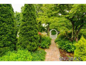 11 Waverly Court - Photo 3