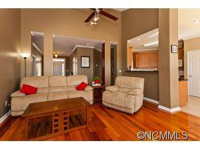 4 Holmes Lane - Photo 3