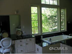 17 Saint Charles Place - Photo 5