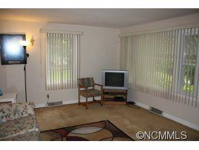 3 W Chapel Circle - Photo 2