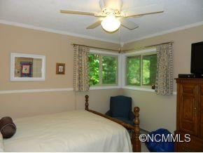 16 Edelweiss Drive - Photo 4
